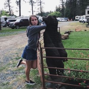 Meet your Posher, Lanie